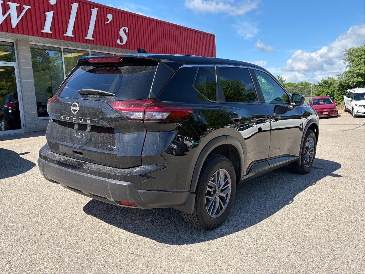 2024 Nissan Rogue S, CLEAN CARFAX, BALANCE OF FACTORY WARRANTY! Photo