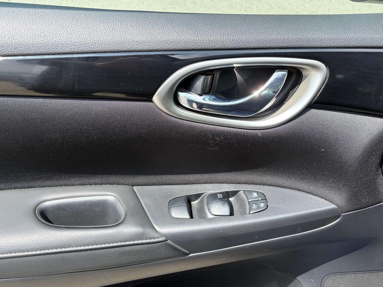 2019 Nissan Sentra SV, HEATED SEATS! Photo