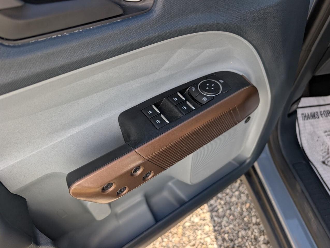 2024 Ford Maverick Lariat  LEATHER SUNROOF CAMERA HTD SEATS Photo