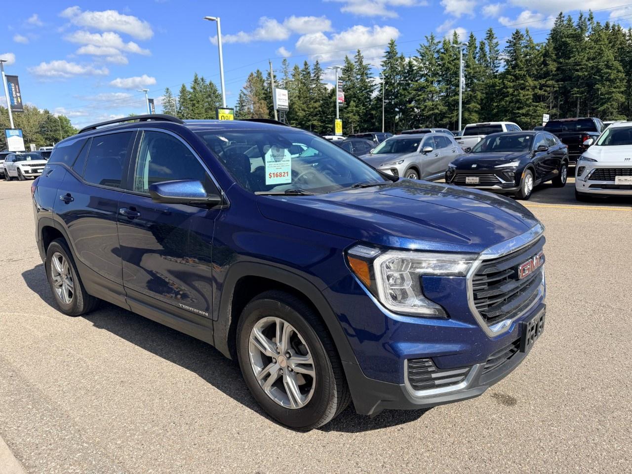 2022 GMC Terrain AWD SLE Photo