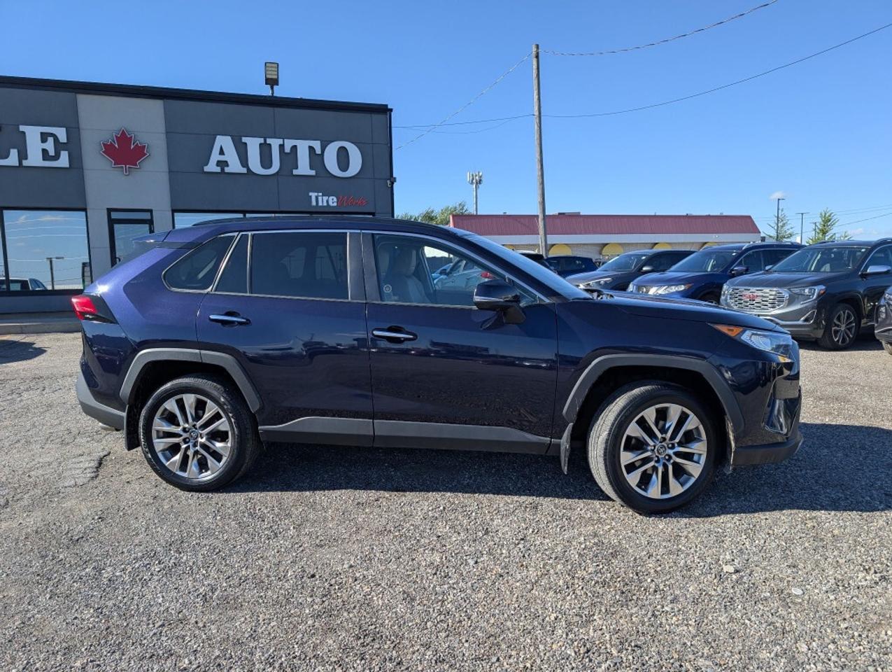 2019 Toyota RAV4 LIMITED AWD   NAV   LEATHER   SUNROOF   CAMERA Photo4