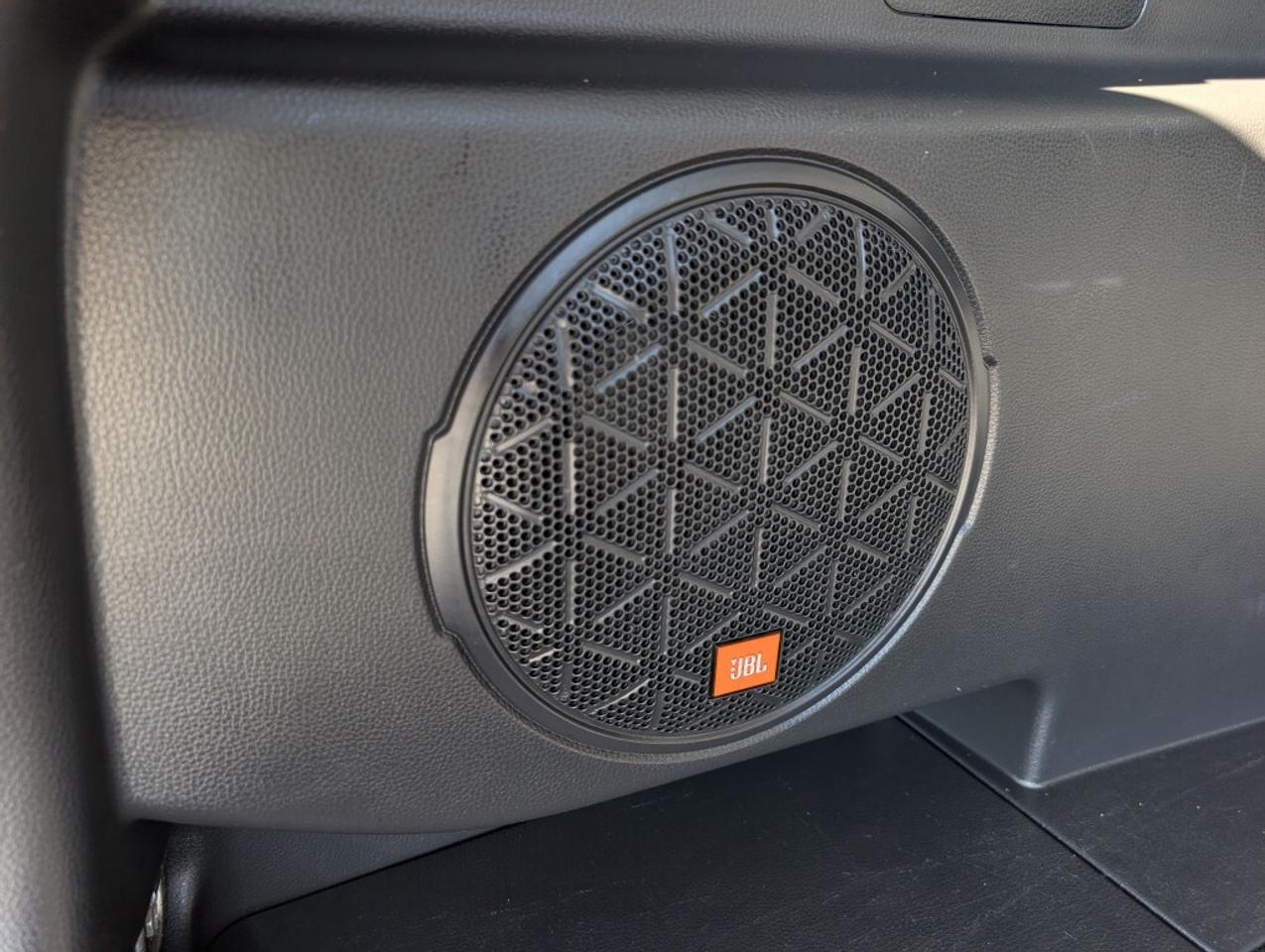 2019 Toyota RAV4 LIMITED AWD   NAV   LEATHER   SUNROOF   CAMERA Photo