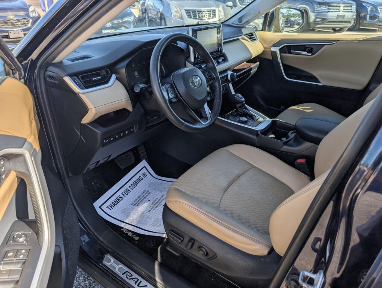 2019 Toyota RAV4 LIMITED AWD   NAV   LEATHER   SUNROOF   CAMERA Photo
