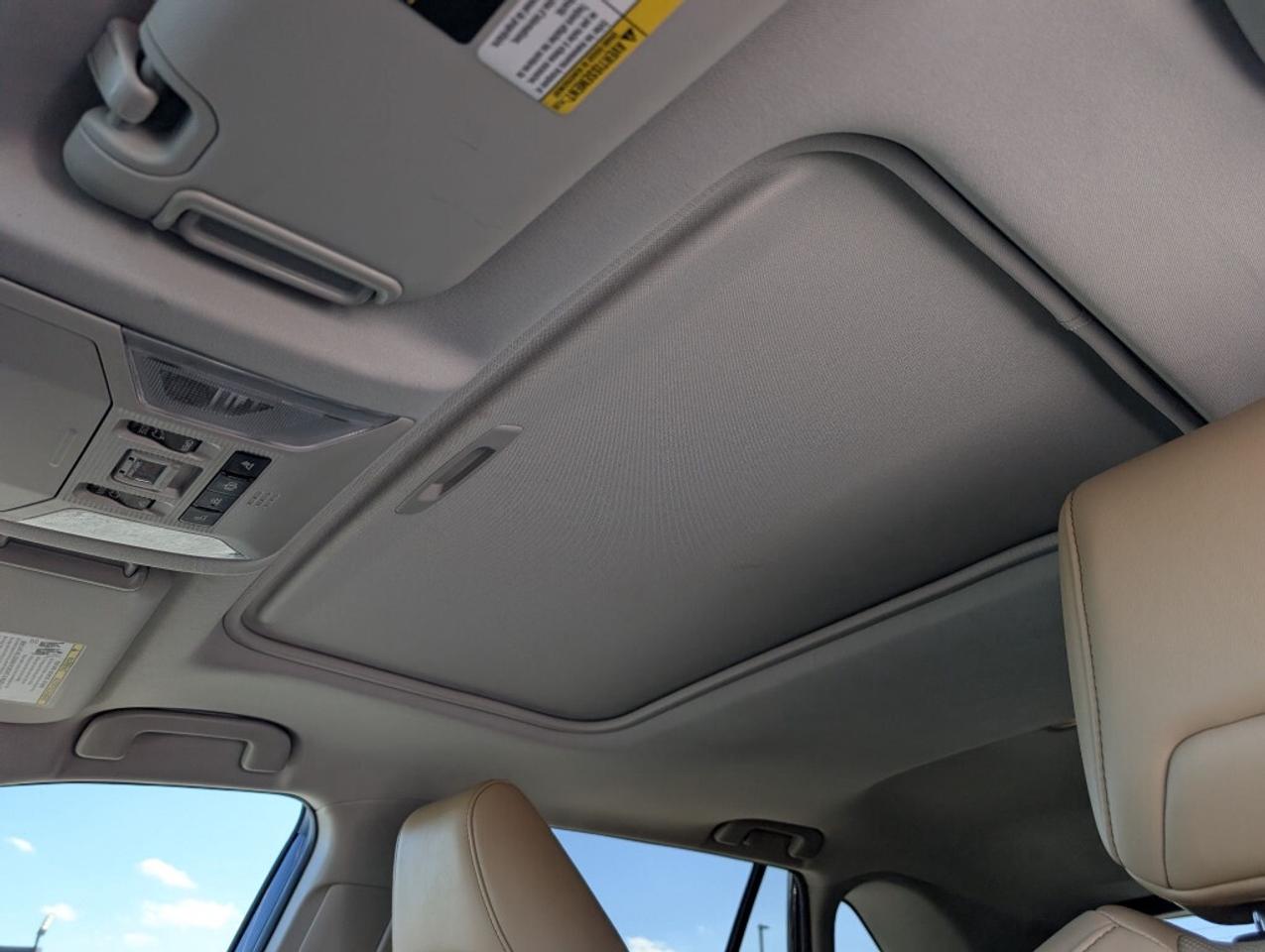 2019 Toyota RAV4 LIMITED AWD   NAV   LEATHER   SUNROOF   CAMERA Photo