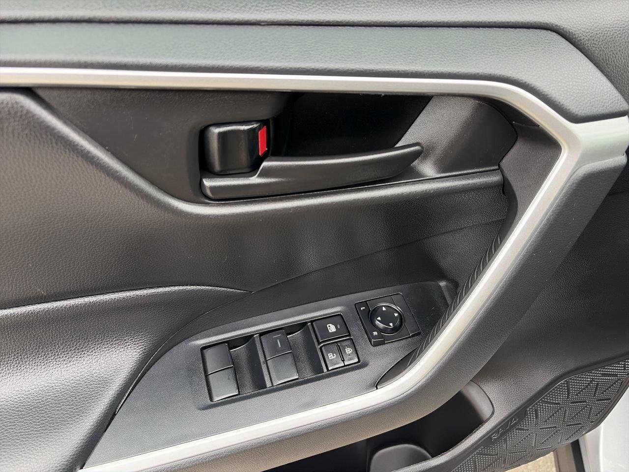 2022 Toyota RAV4 LE AWD Keyless Entry  Steel Wheels  Rear-View Came Photo