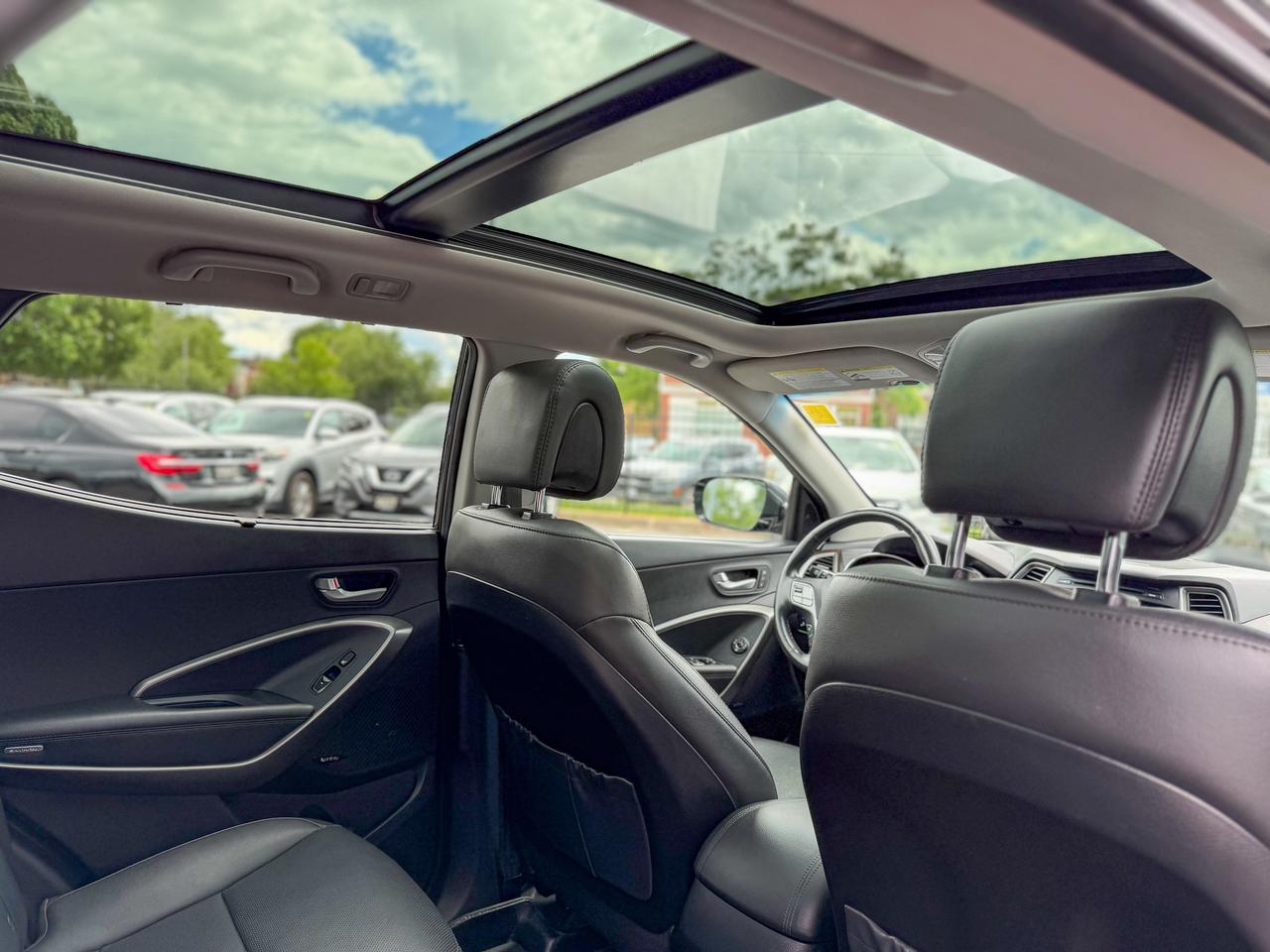 2018 Hyundai Santa Fe Ultimate/BSM/NAVI/ACC/PANO/CAMERA/AWD/LANE ASSIST Photo