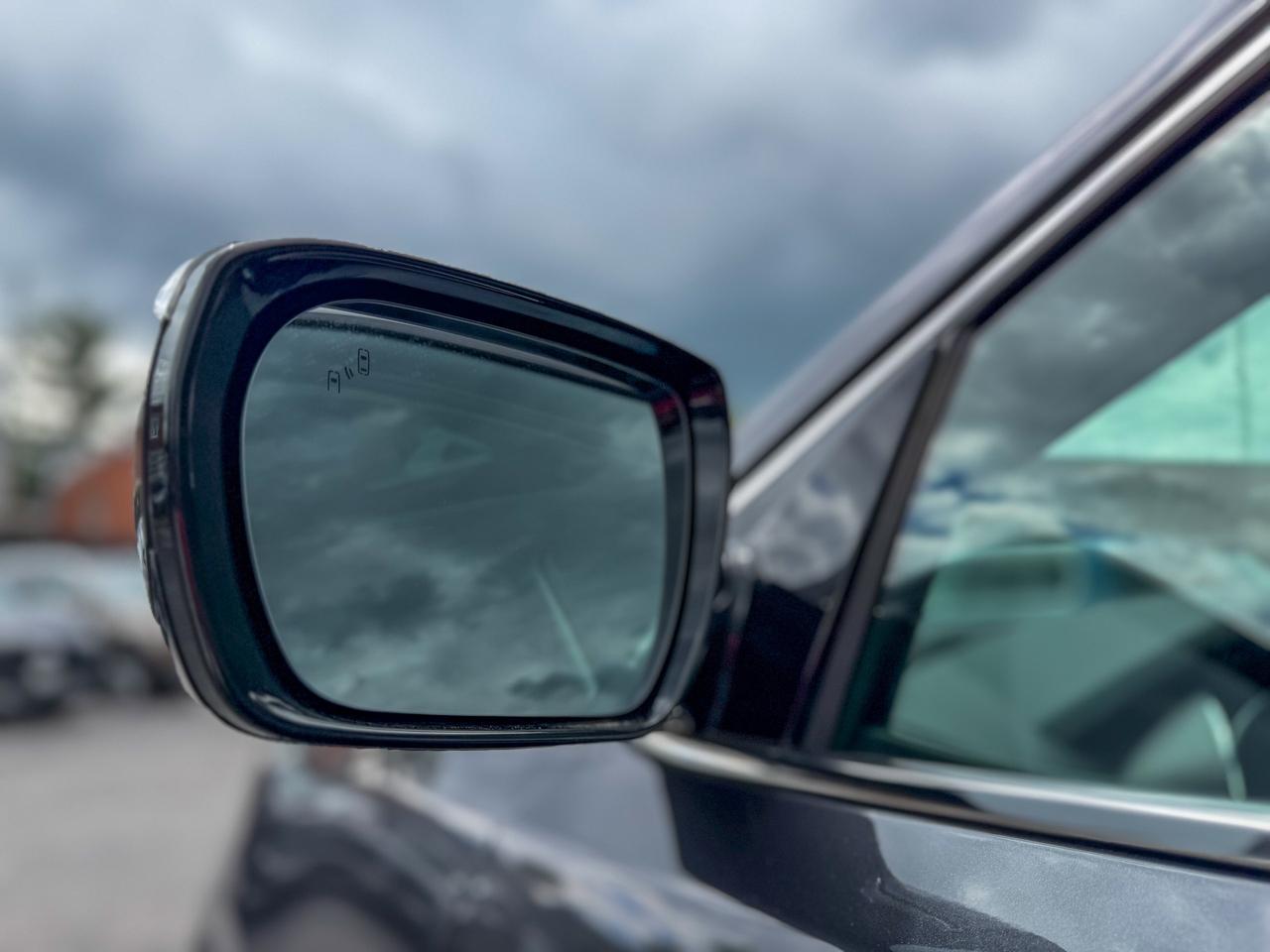 2018 Hyundai Santa Fe Ultimate/BSM/NAVI/ACC/PANO/CAMERA/AWD/LANE ASSIST Photo