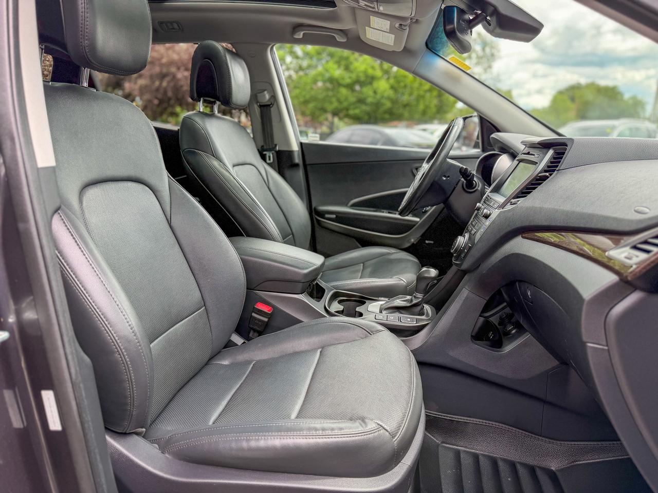 2018 Hyundai Santa Fe Ultimate/BSM/NAVI/ACC/PANO/CAMERA/AWD/LANE ASSIST Photo