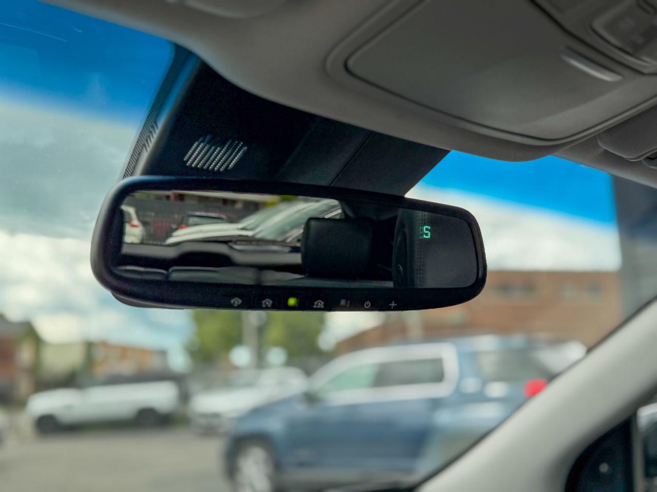 2018 Hyundai Santa Fe Ultimate/BSM/NAVI/ACC/PANO/CAMERA/AWD/LANE ASSIST Photo