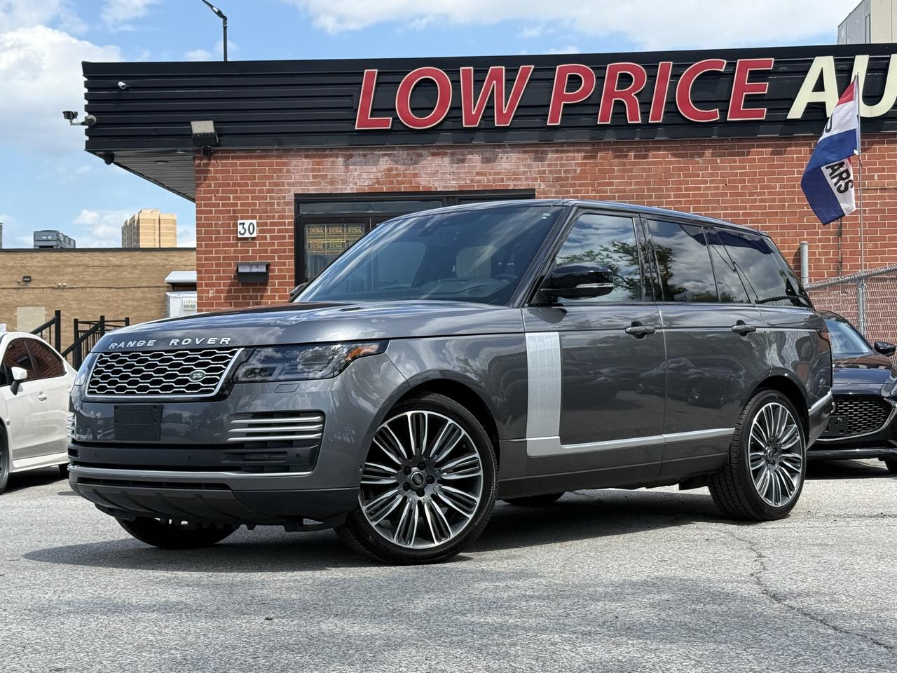 2019 Land Rover Range Rover HSE l TD6 l Diesel l Full Size l Navi l AWD l 3.0L Photo
