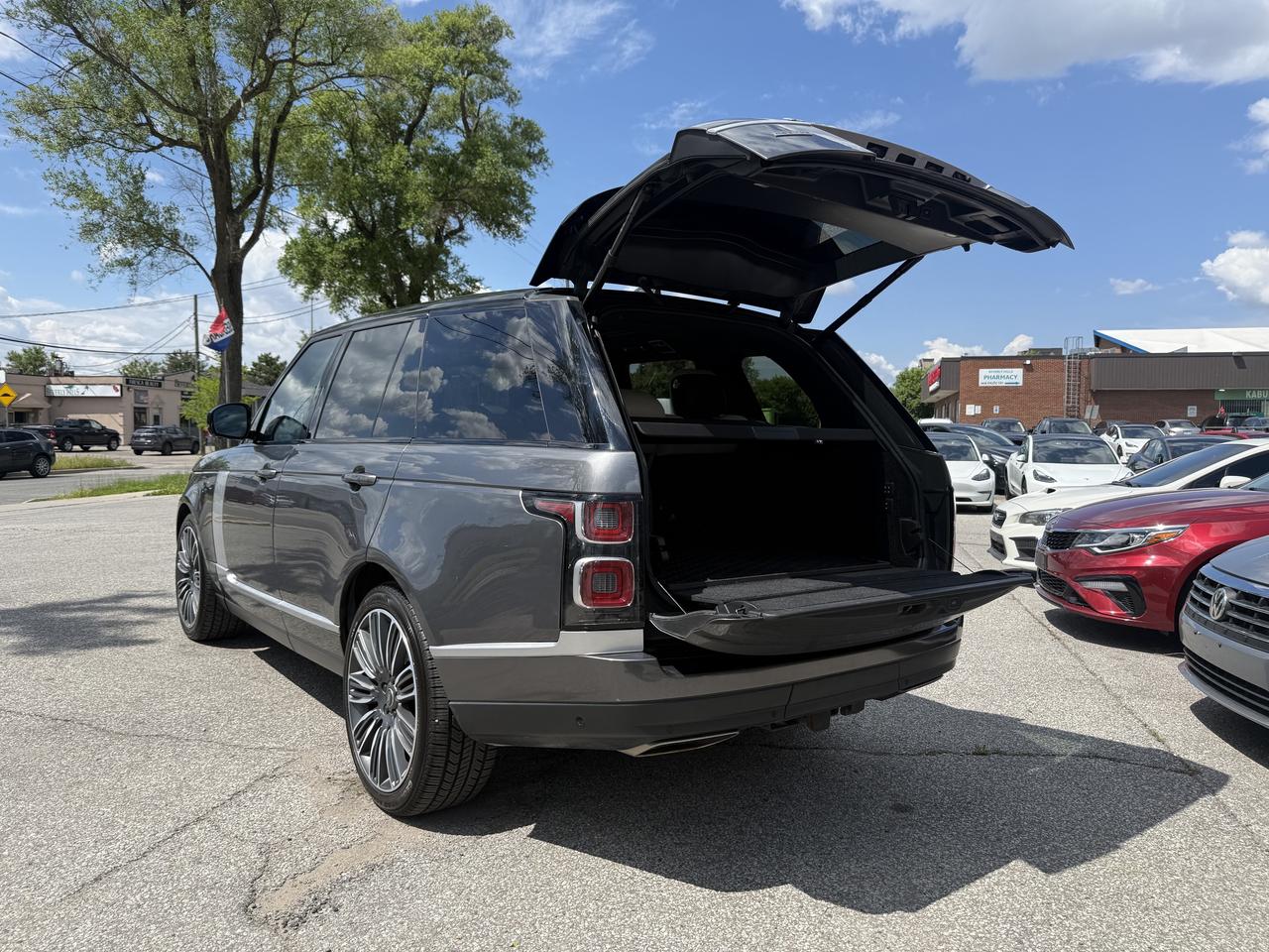 2019 Land Rover Range Rover HSE l TD6 l Diesel l Full Size l Navi l AWD l 3.0L Photo