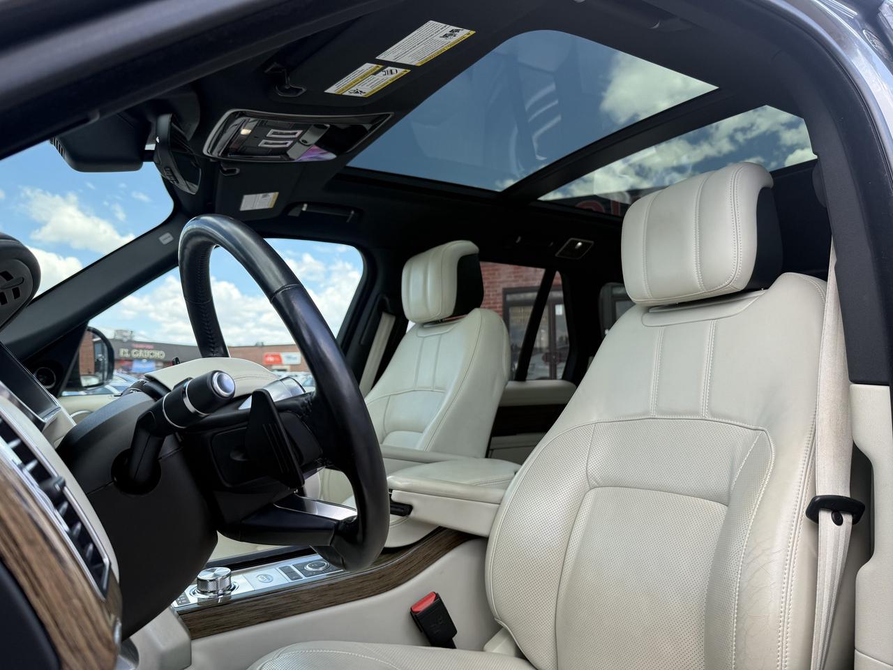 2019 Land Rover Range Rover HSE l TD6 l Diesel l Full Size l Navi l AWD l 3.0L Photo