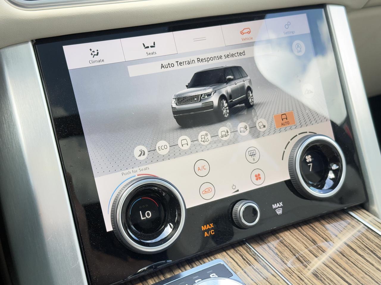 2019 Land Rover Range Rover HSE l TD6 l Diesel l Full Size l Navi l AWD l 3.0L Photo