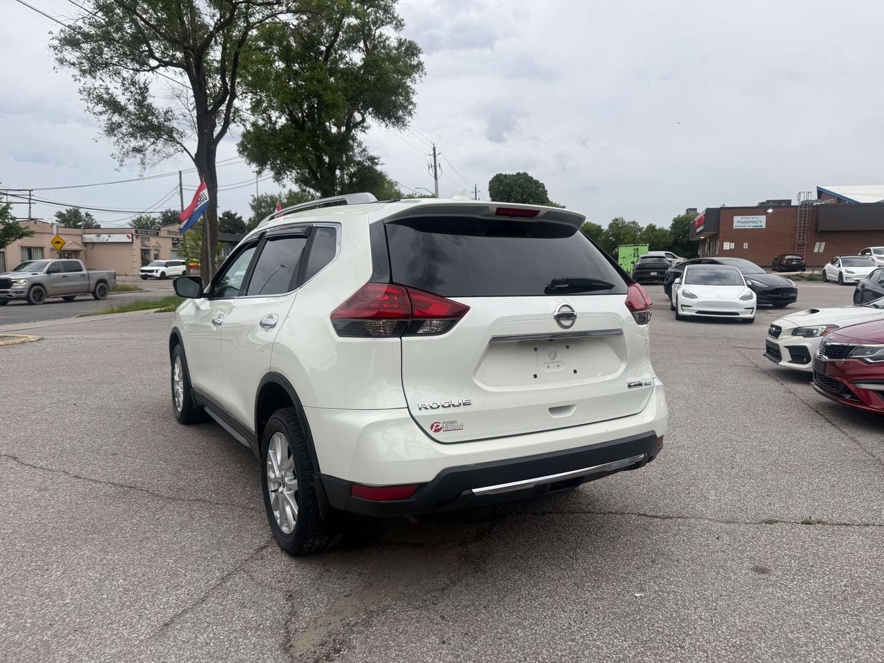 2020 Nissan Rogue S l AWD l 2.5L l 4Cyl l RCam l CarPlay l Eco l Photo