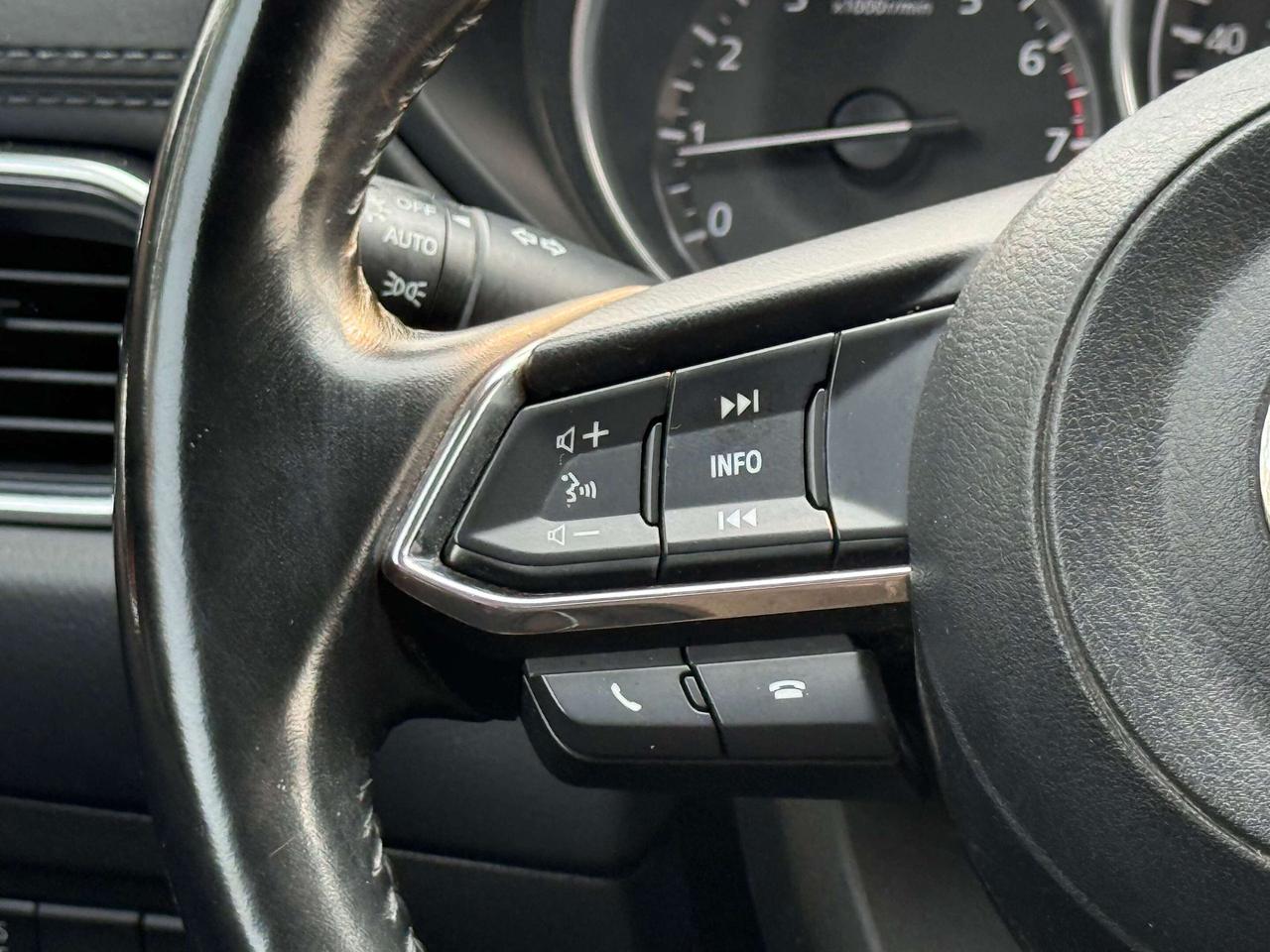 2018 Mazda CX-5 No Accidents l GS l AWD l 2.5i l 4Cyl l RCam l BSM Photo