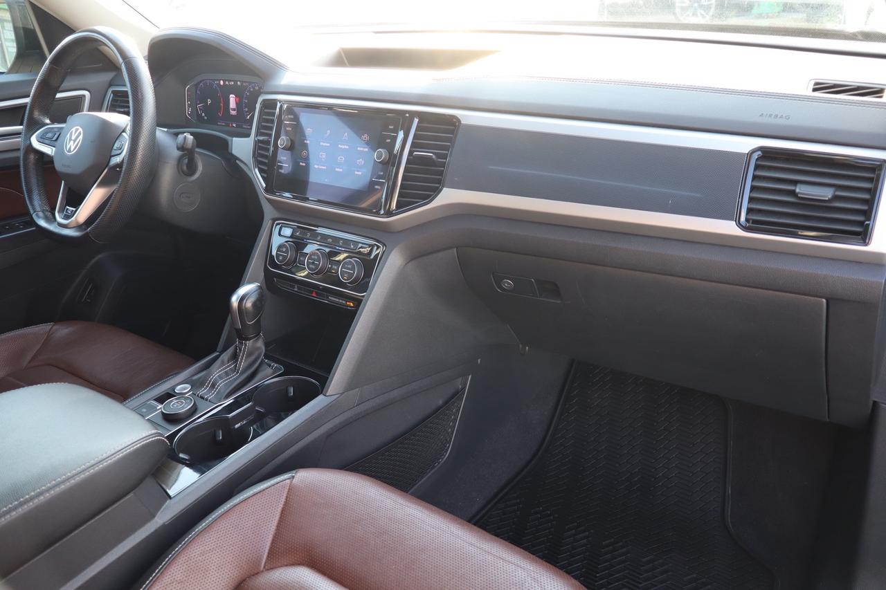 2021 Volkswagen Atlas Execline R-Line 4MOTION V6 Brown Interior 6 Passen Photo