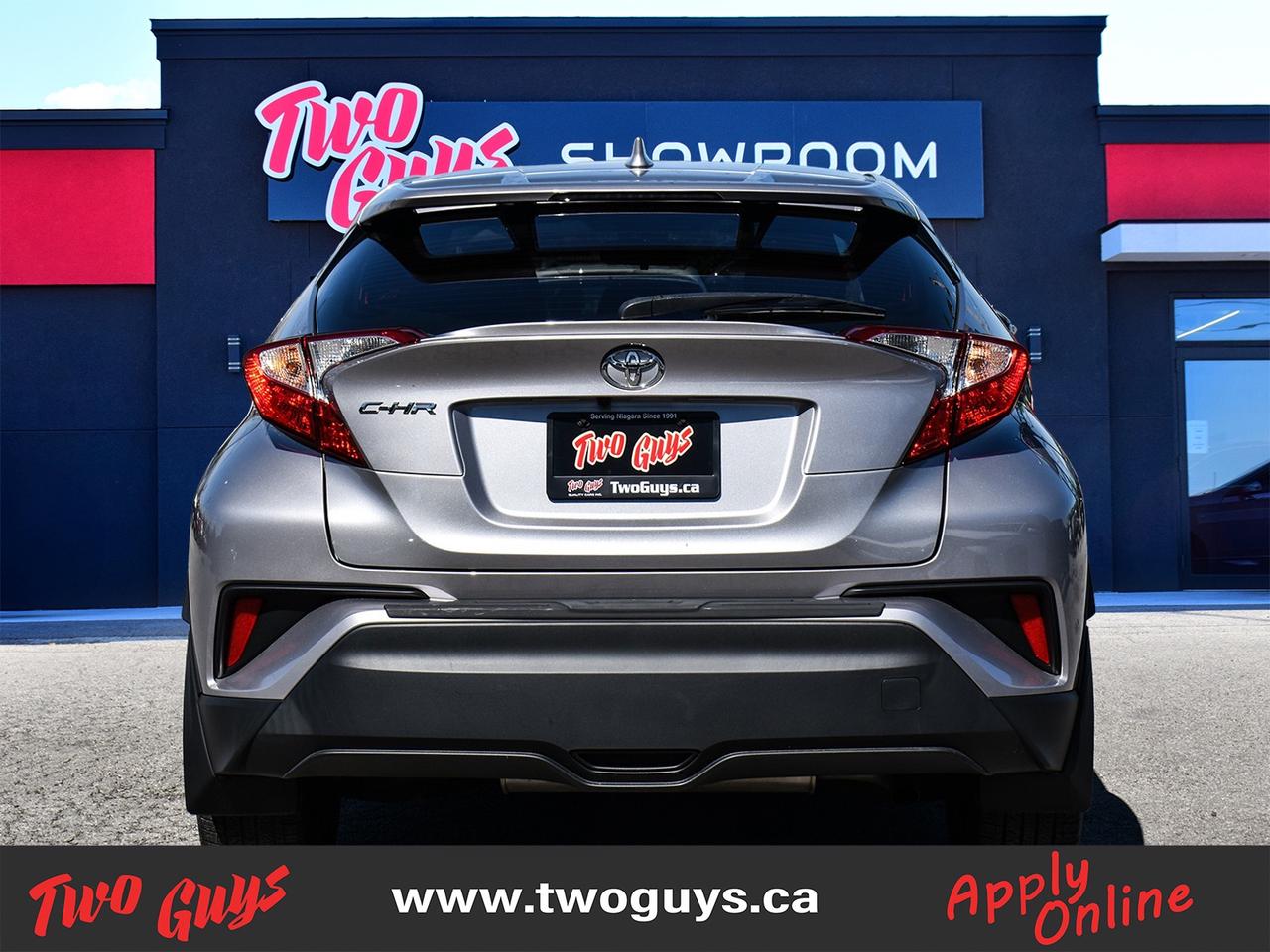 2020 Toyota C-HR XLE Premium Back Up Camera Heated Front Seats Photo