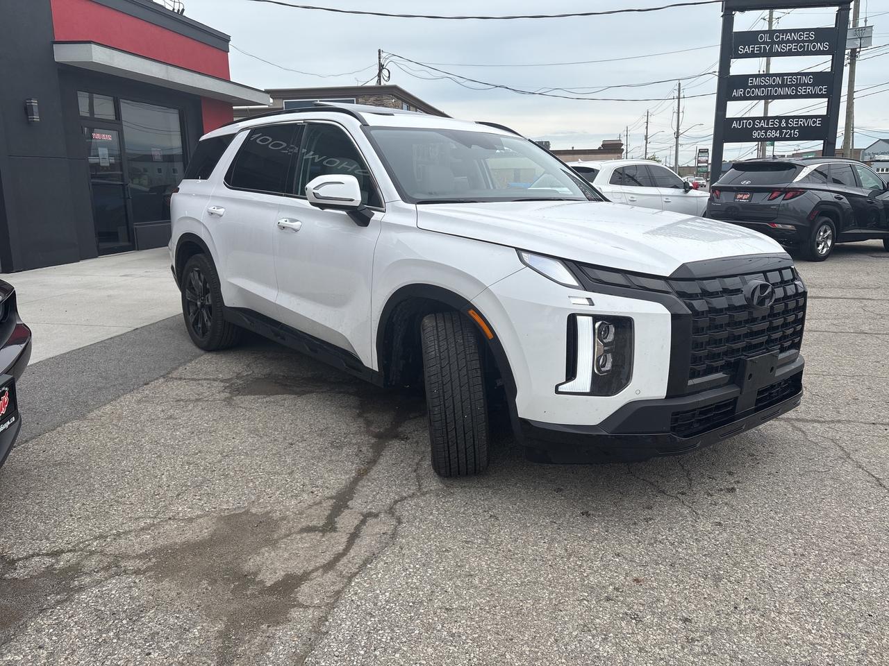 2025 Hyundai PALISADE Urban AWD 7 Passenger Leather Sunroof Nav Photo