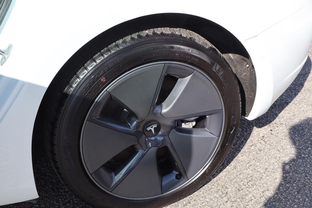 2022 Tesla Model 3 Standard Range Plus   No Accident Photo