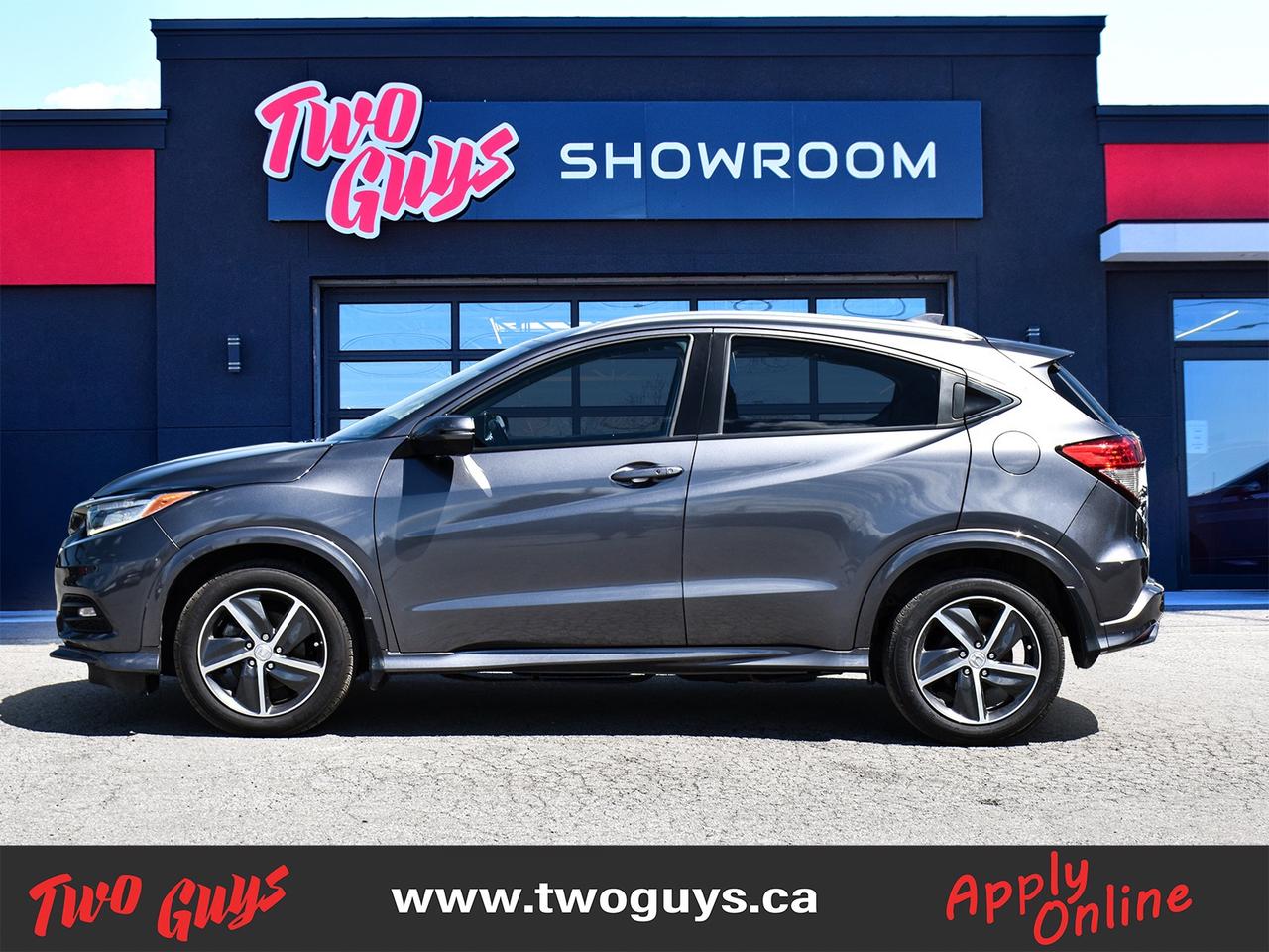 2022 Honda HR-V Touring AWD Leather Sunroof Back Up Camera Photo