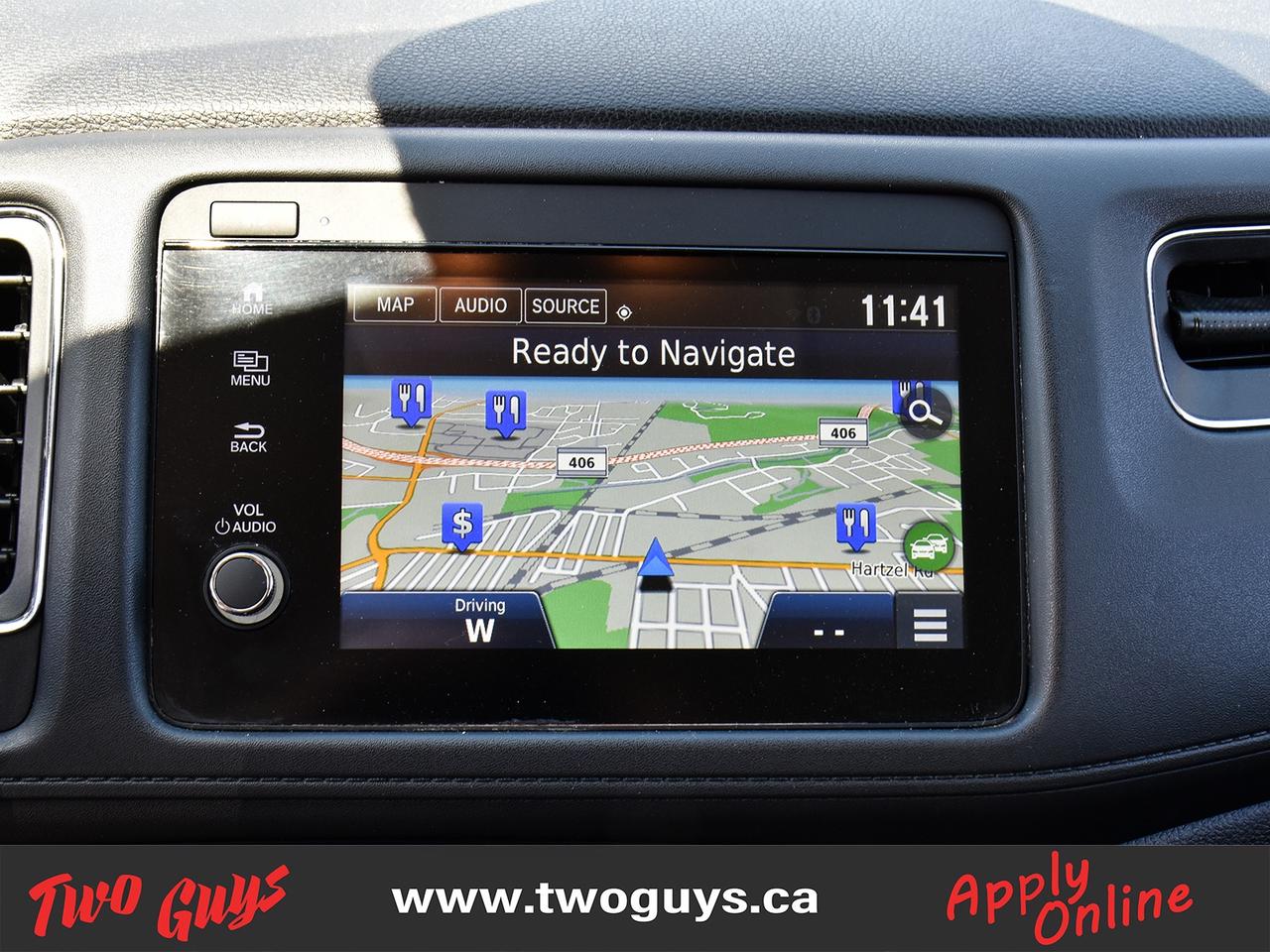 2022 Honda HR-V Touring AWD Leather Sunroof Back Up Camera Photo