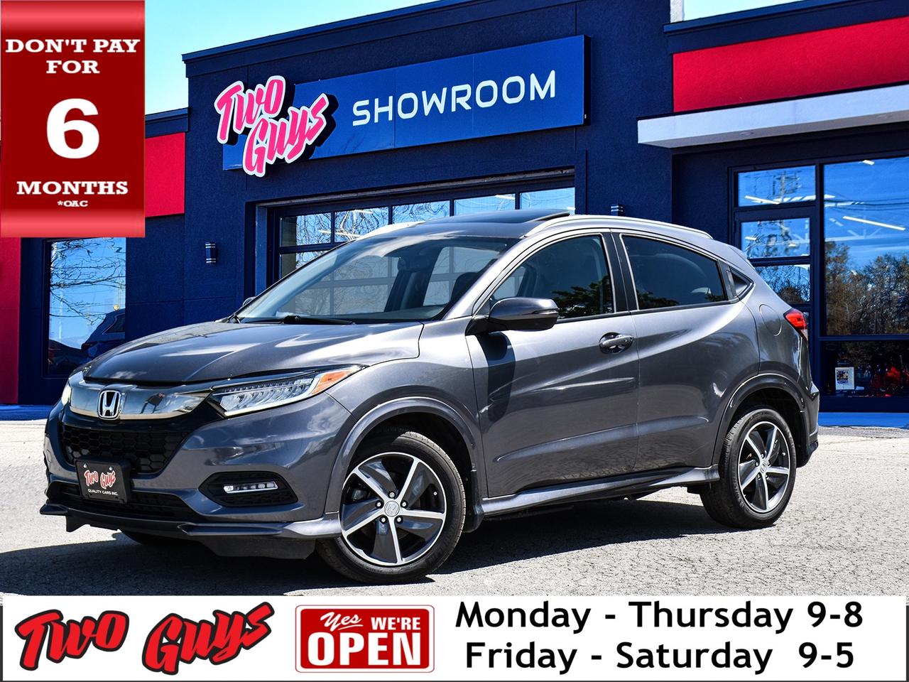 2022 Honda HR-V Touring AWD Leather Sunroof Back Up Camera Photo
