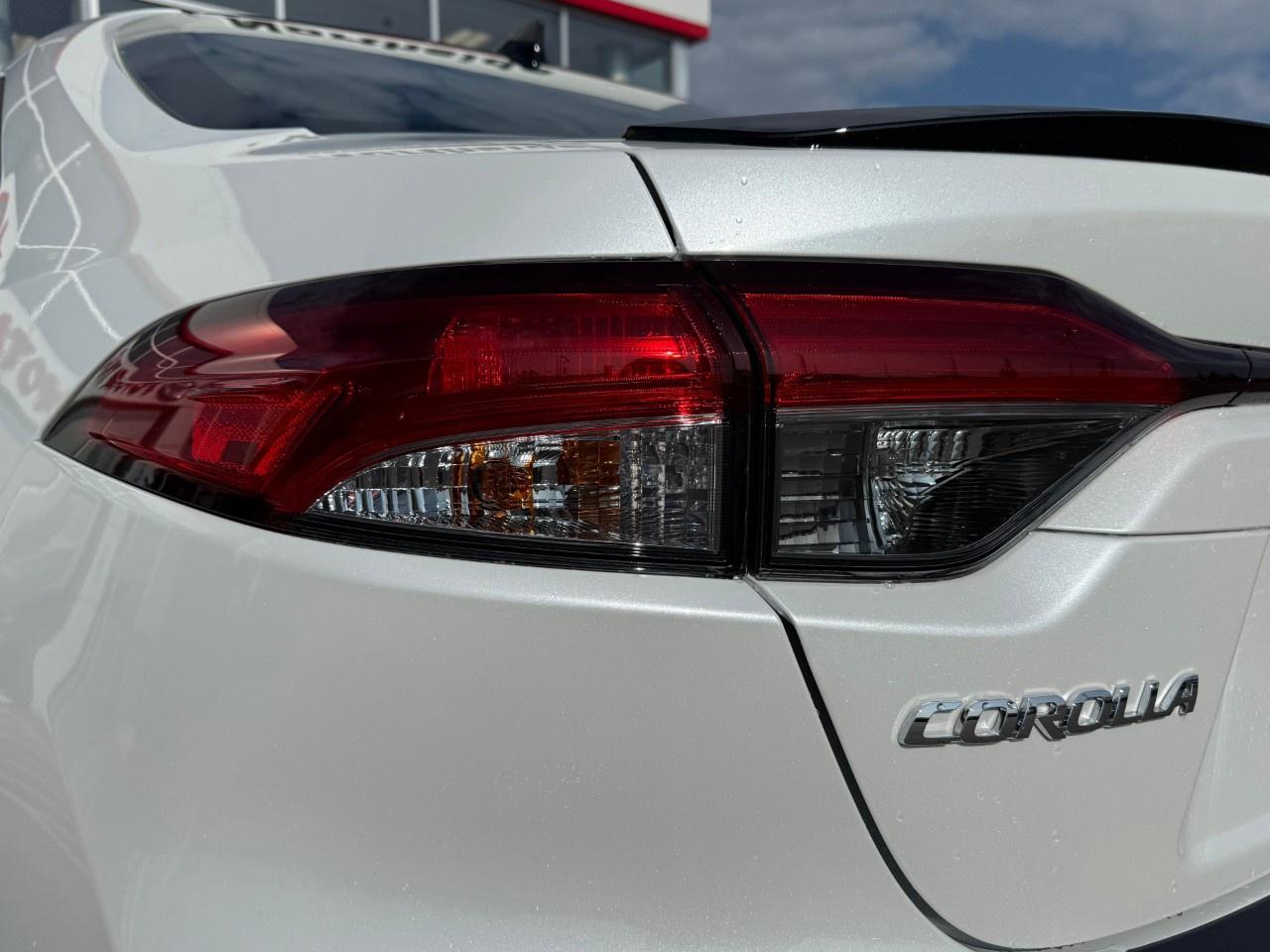 2026 Toyota Corolla XSE CVT Photo