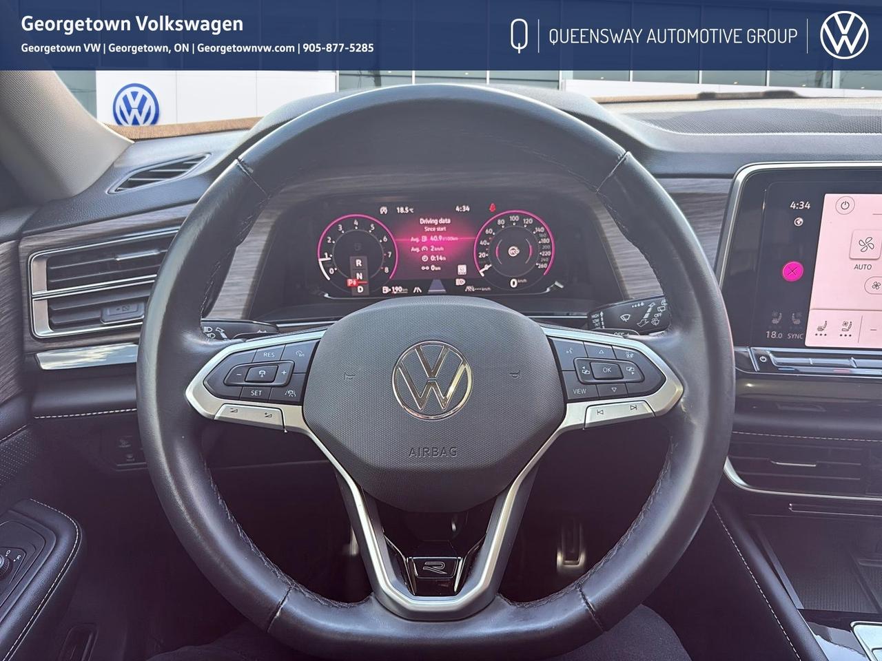 2024 Volkswagen Atlas Execline 4Motion   Pano Roof   Captain's Chair Pkg Photo