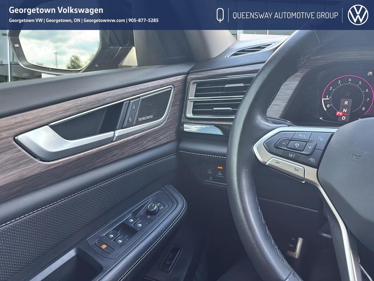 2024 Volkswagen Atlas Execline 4Motion   Pano Roof   Captain's Chair Pkg Photo