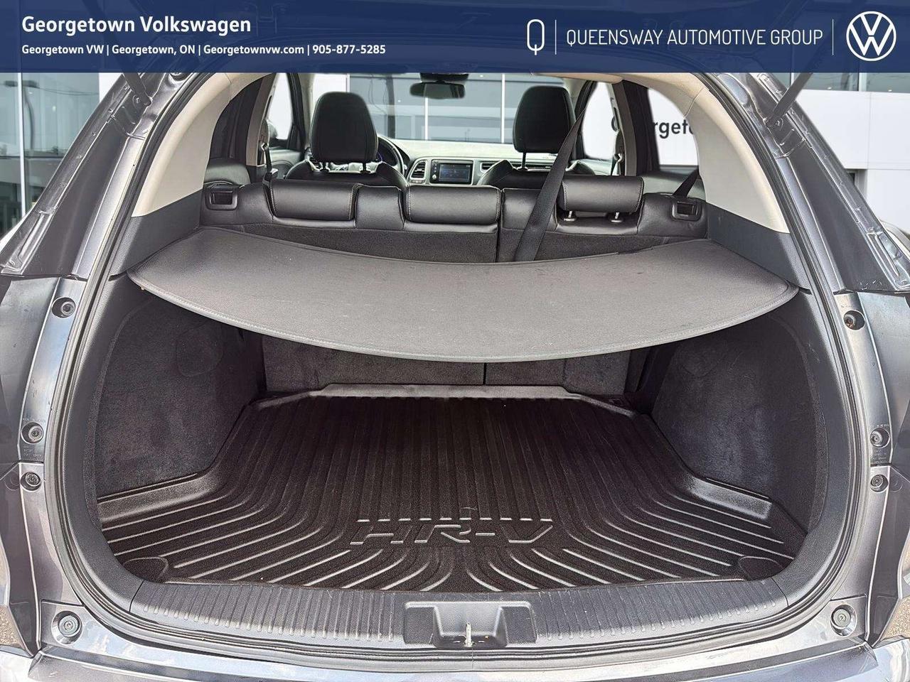 2020 Honda HR-V Touring Pano Roof   Carplay   Heated Seats Photo