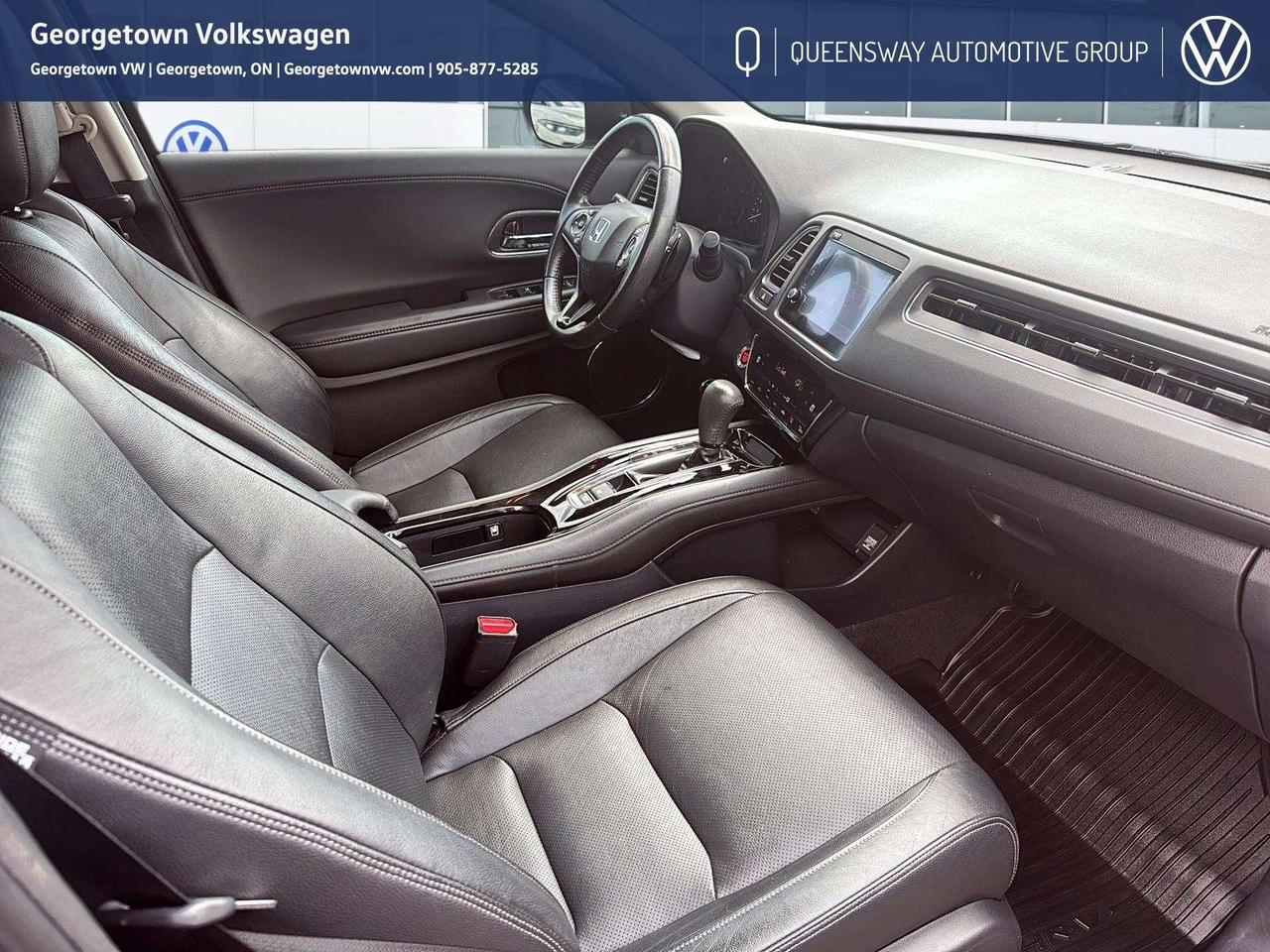 2020 Honda HR-V Touring Pano Roof   Carplay   Heated Seats Photo