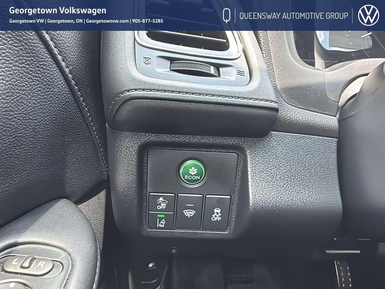 2020 Honda HR-V Touring Pano Roof   Carplay   Heated Seats Photo