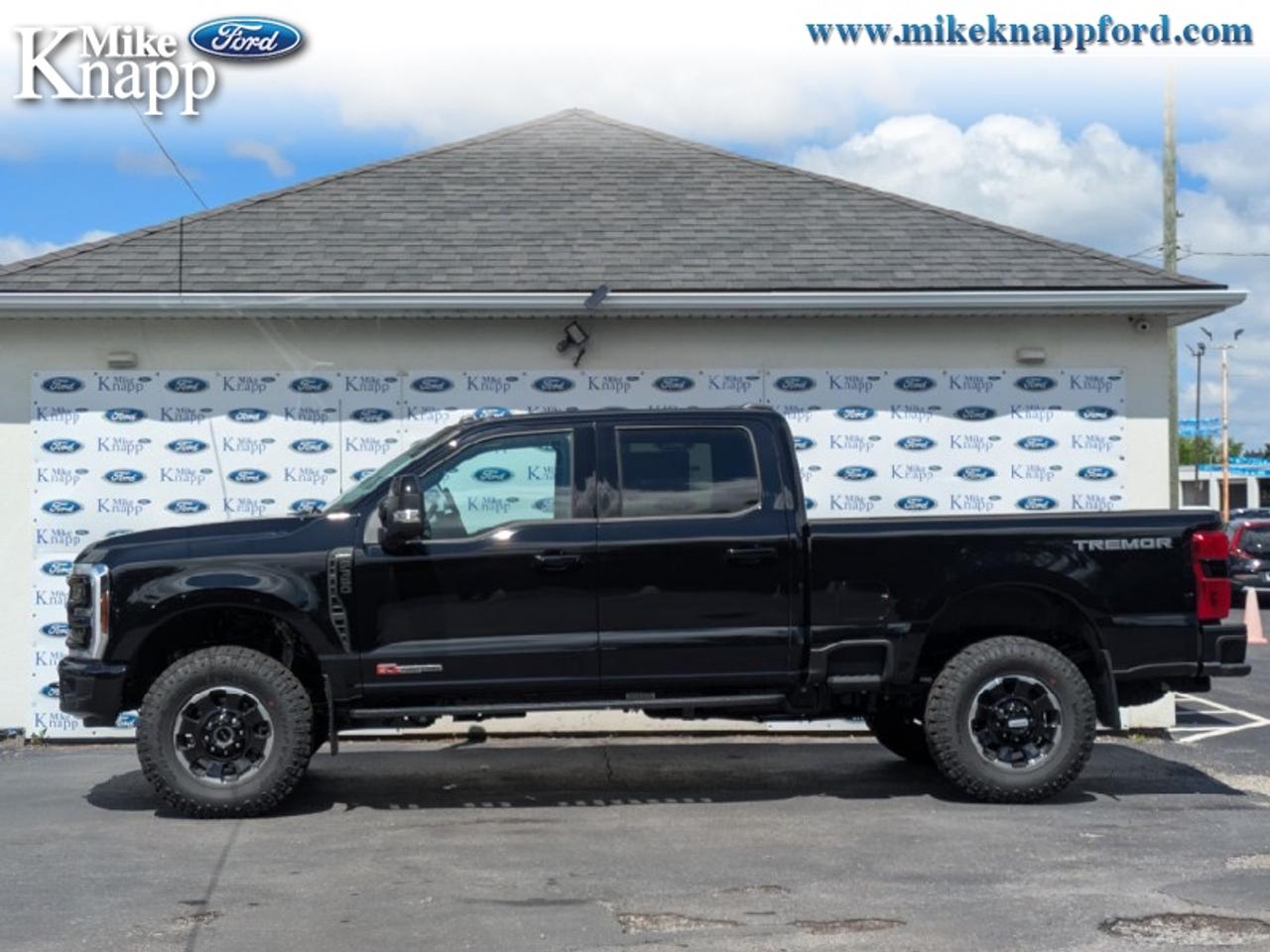 2026 Ford F-350 Super Duty Lariat Photo