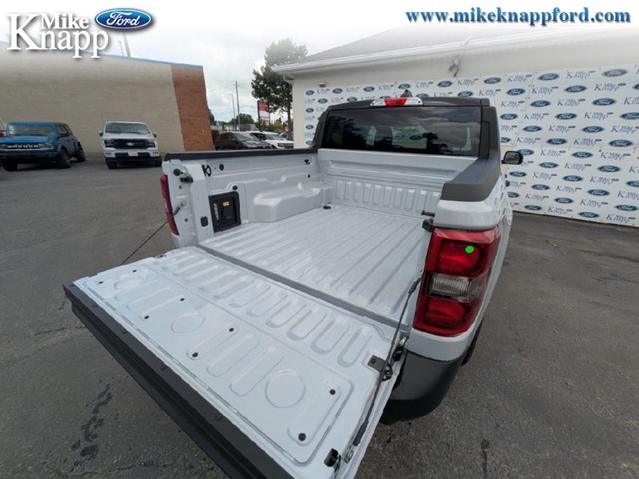 2026 Ford Maverick XLT Photo4