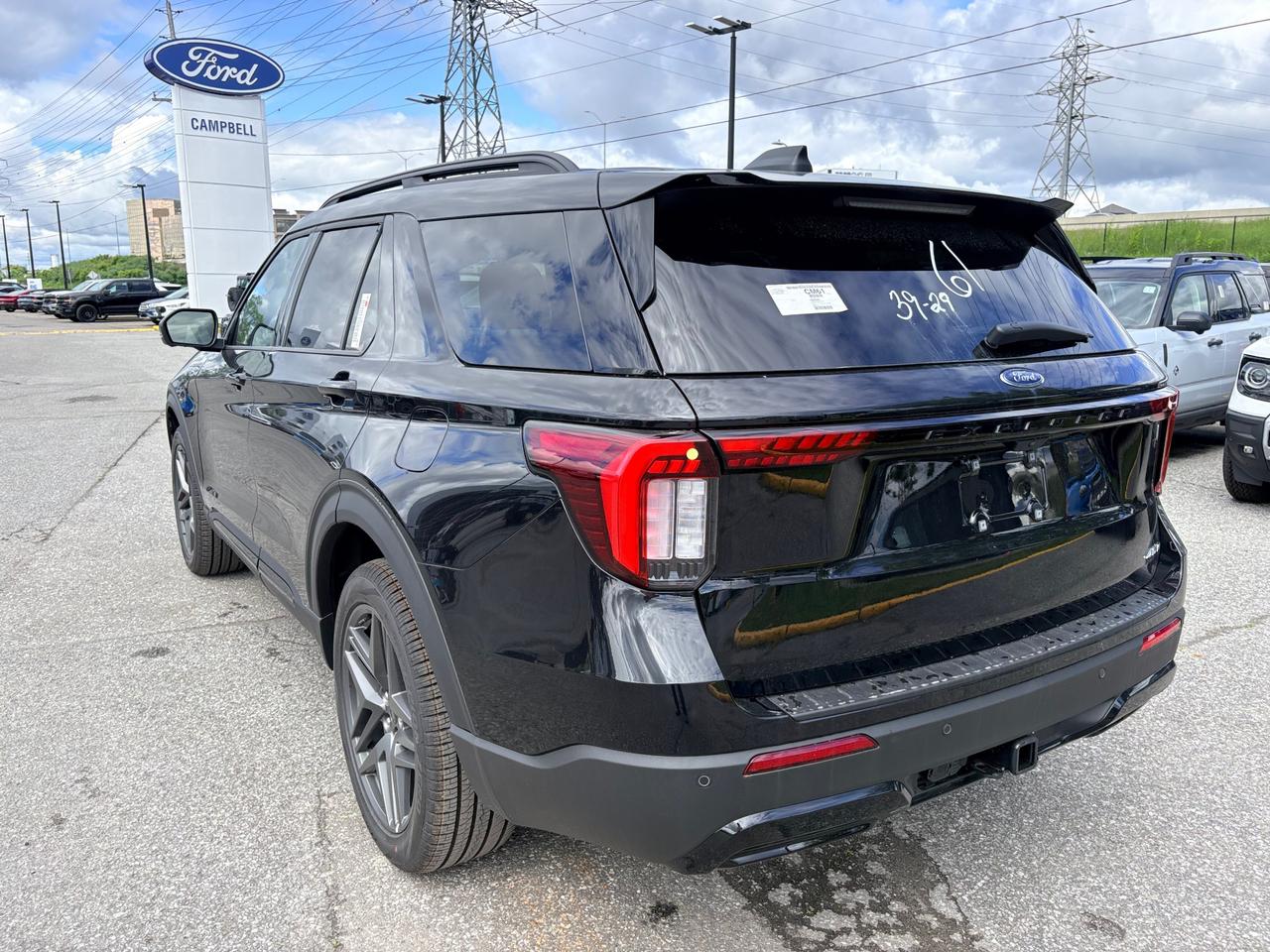 2026 Ford Explorer ST-Line 4dr 4x4 Photo