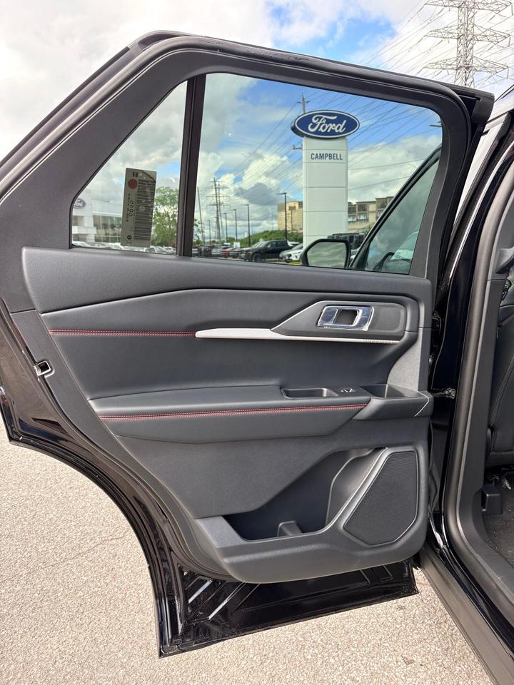 2026 Ford Explorer ST-Line 4dr 4x4 Photo