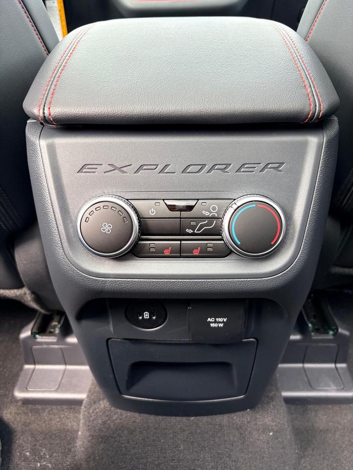 2026 Ford Explorer ST-Line 4dr 4x4 Photo