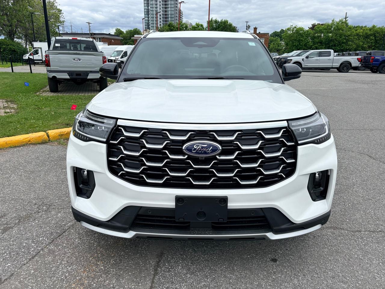 2026 Ford Explorer Platinum 4dr 4x4 Photo
