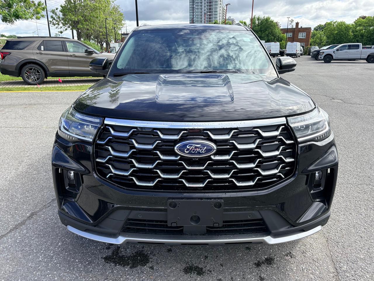 2026 Ford Explorer Platinum 4dr 4x4 Photo
