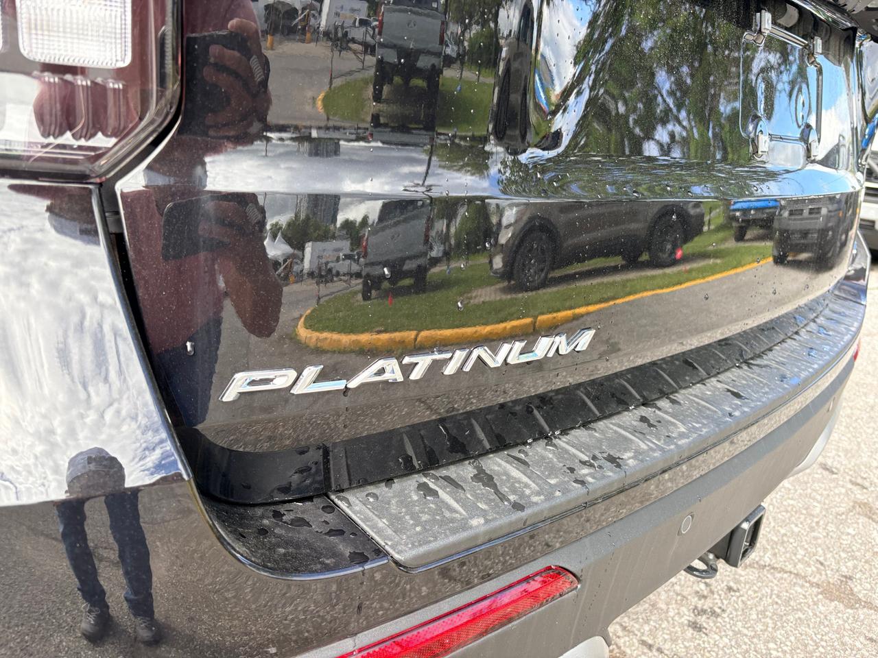 2026 Ford Explorer Platinum 4dr 4x4 Photo