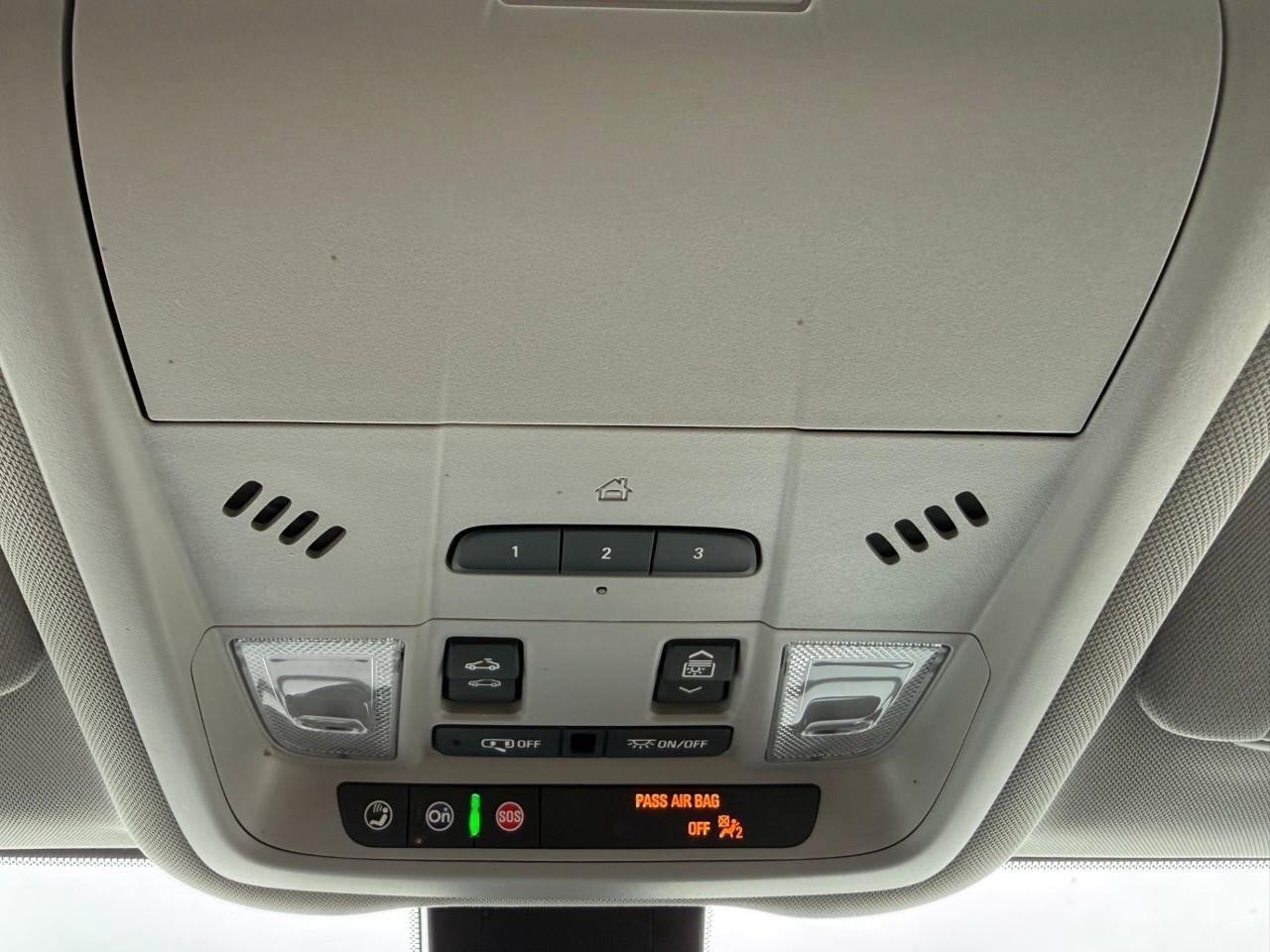 2022 GMC Terrain SLT ALL WEATHER MATS. SUNROOF. SLT PRO GRADE PKG. Photo