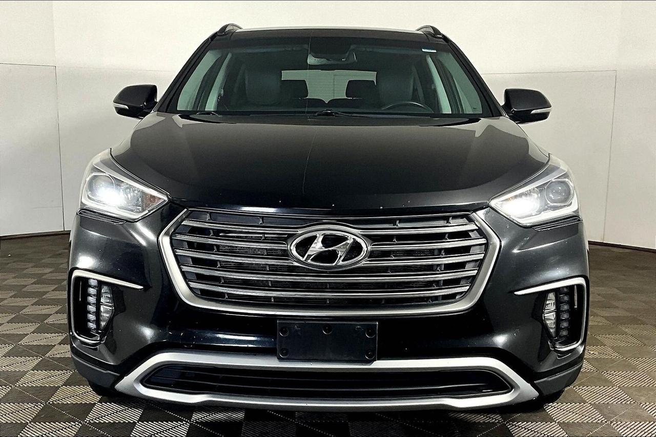 2017 Hyundai Santa Fe XL AWD 4dr Luxury Photo