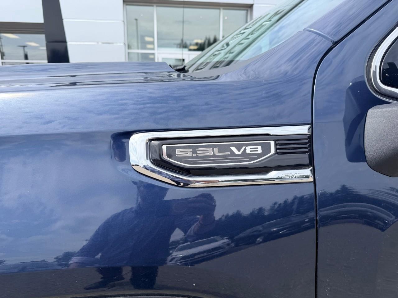 2020 GMC Sierra 1500 4WD Crew Cab 147  SLE Photo