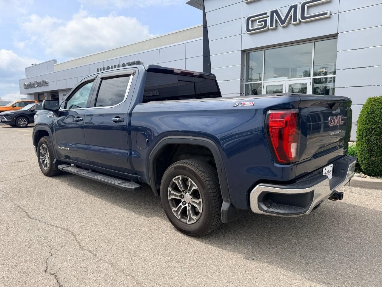 2020 GMC Sierra 1500 4WD Crew Cab 147  SLE Photo