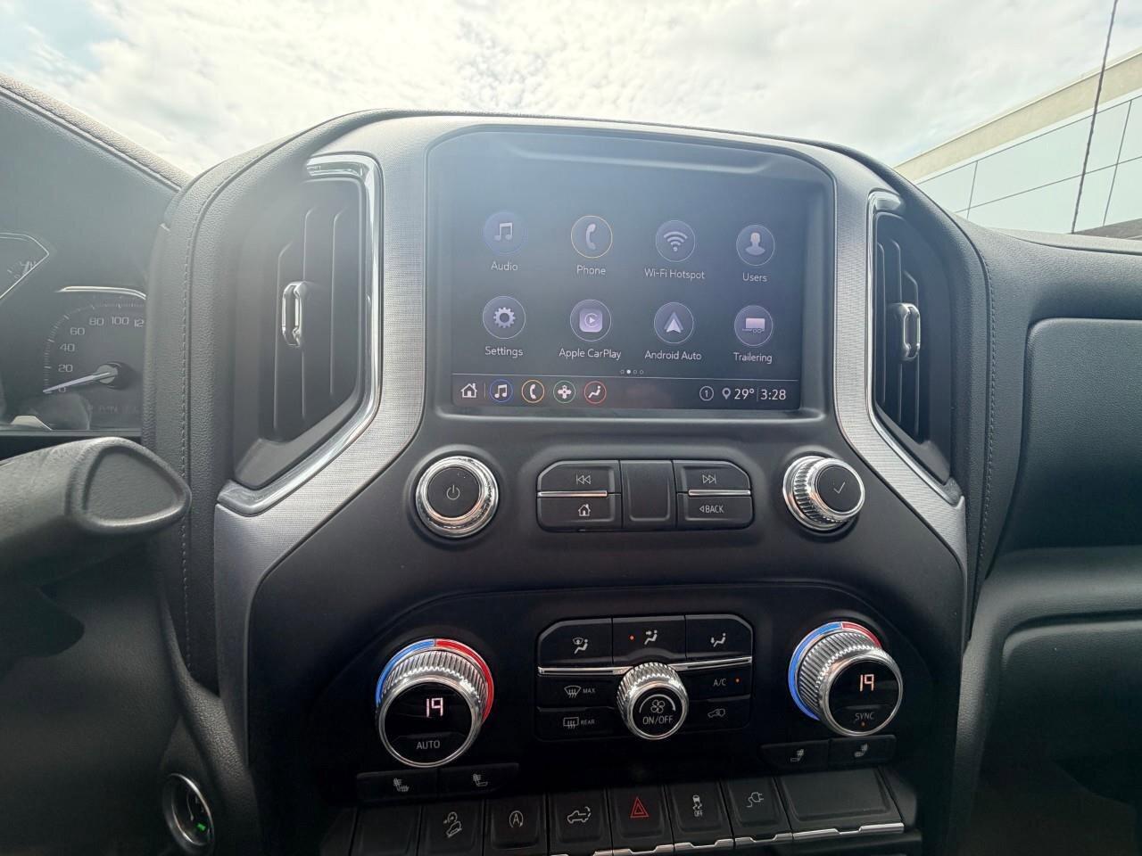 2020 GMC Sierra 1500 4WD Crew Cab 147  SLE Photo