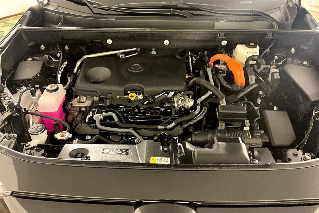 2023 Toyota RAV4 Hybrid XLE AWD Photo