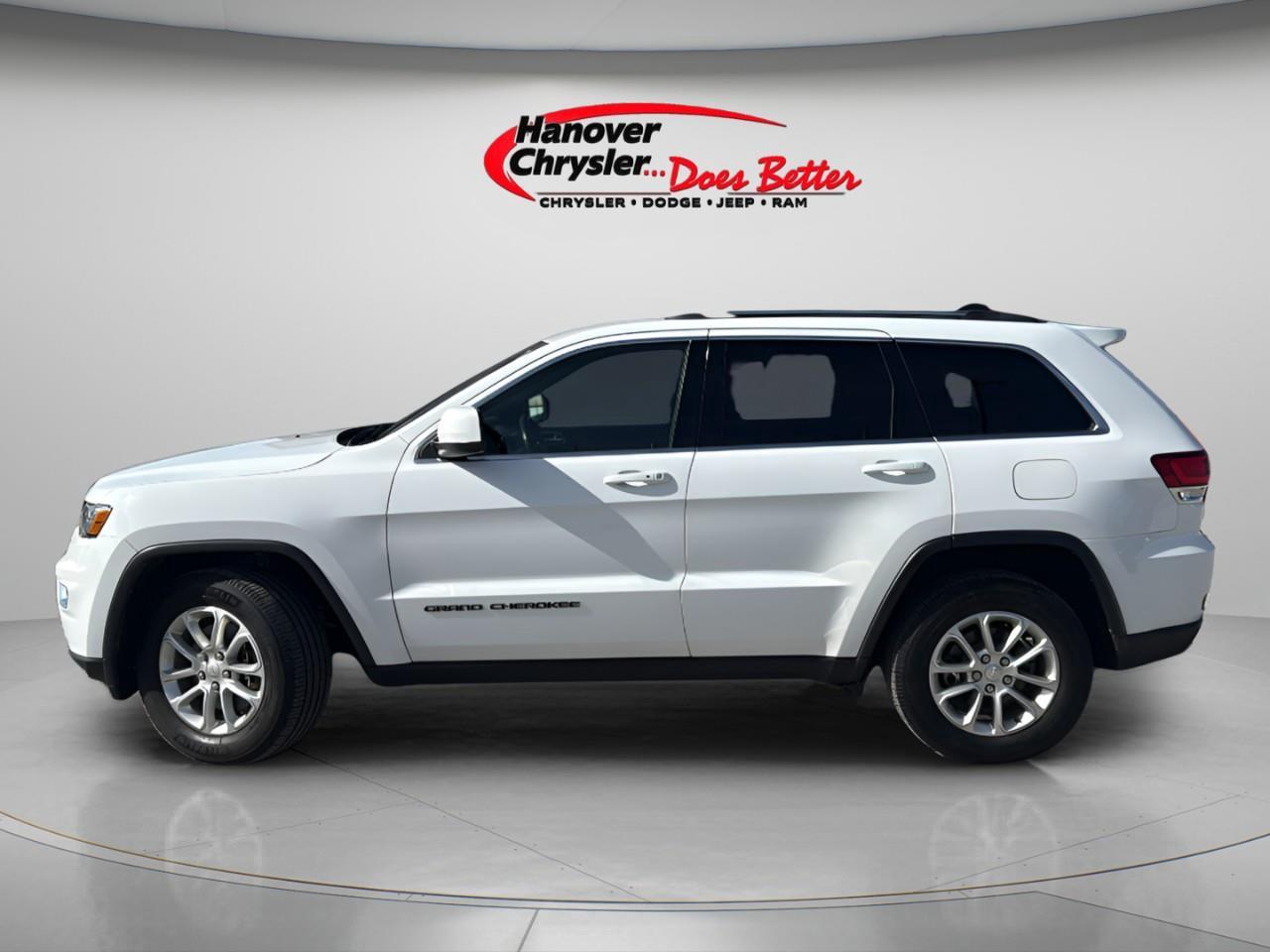 2021 Jeep Grand Cherokee LAREDO 4x4 Photo