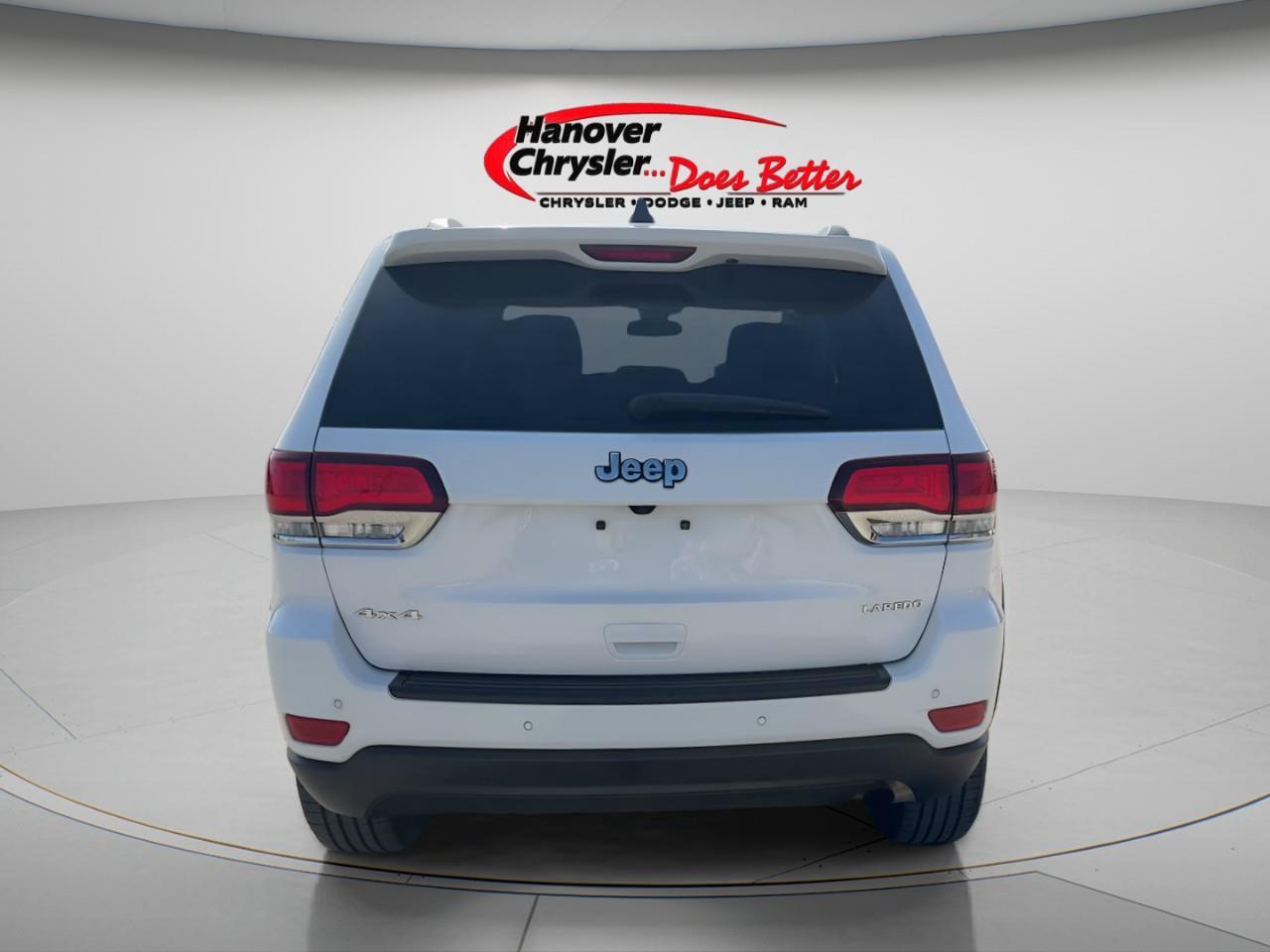 2021 Jeep Grand Cherokee LAREDO 4x4 Photo