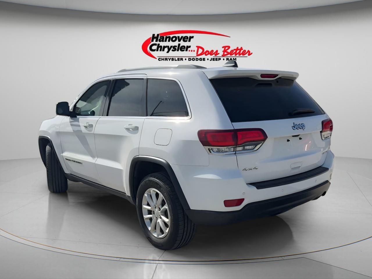 2021 Jeep Grand Cherokee LAREDO 4x4 Photo