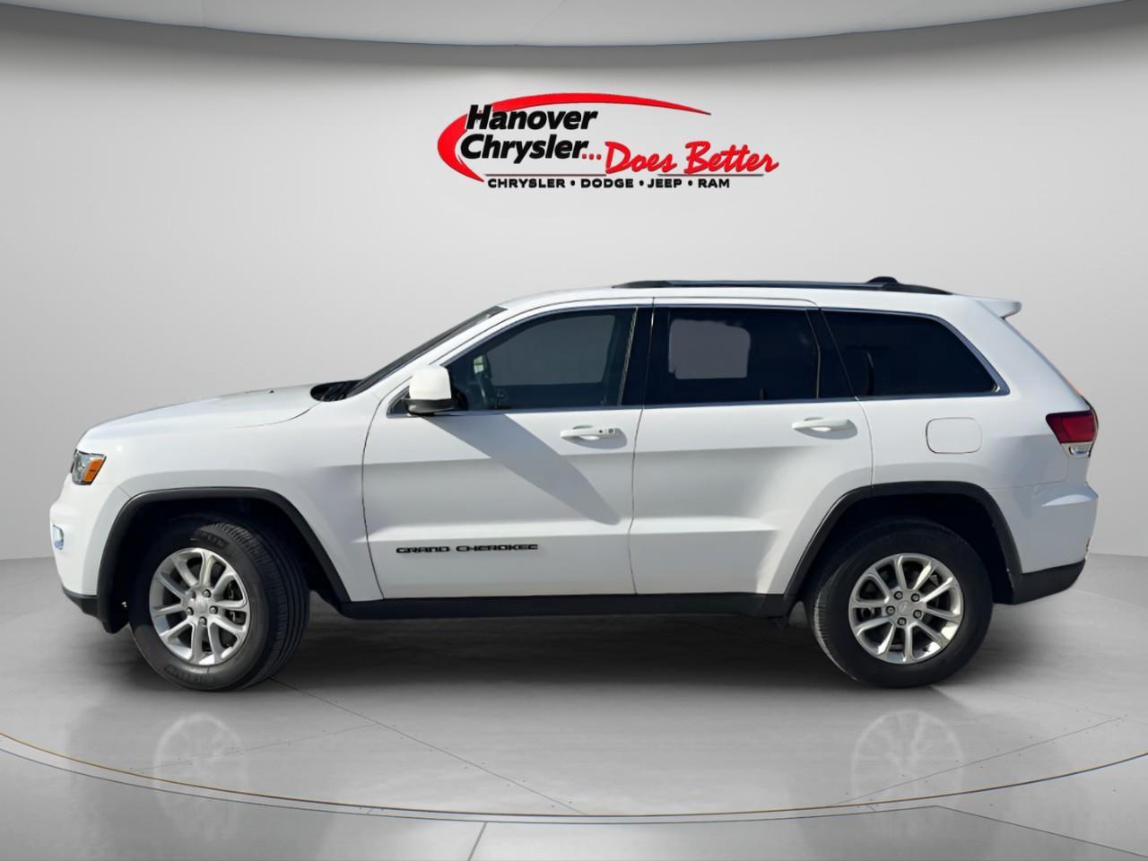 2021 Jeep Grand Cherokee LAREDO 4x4 Photo